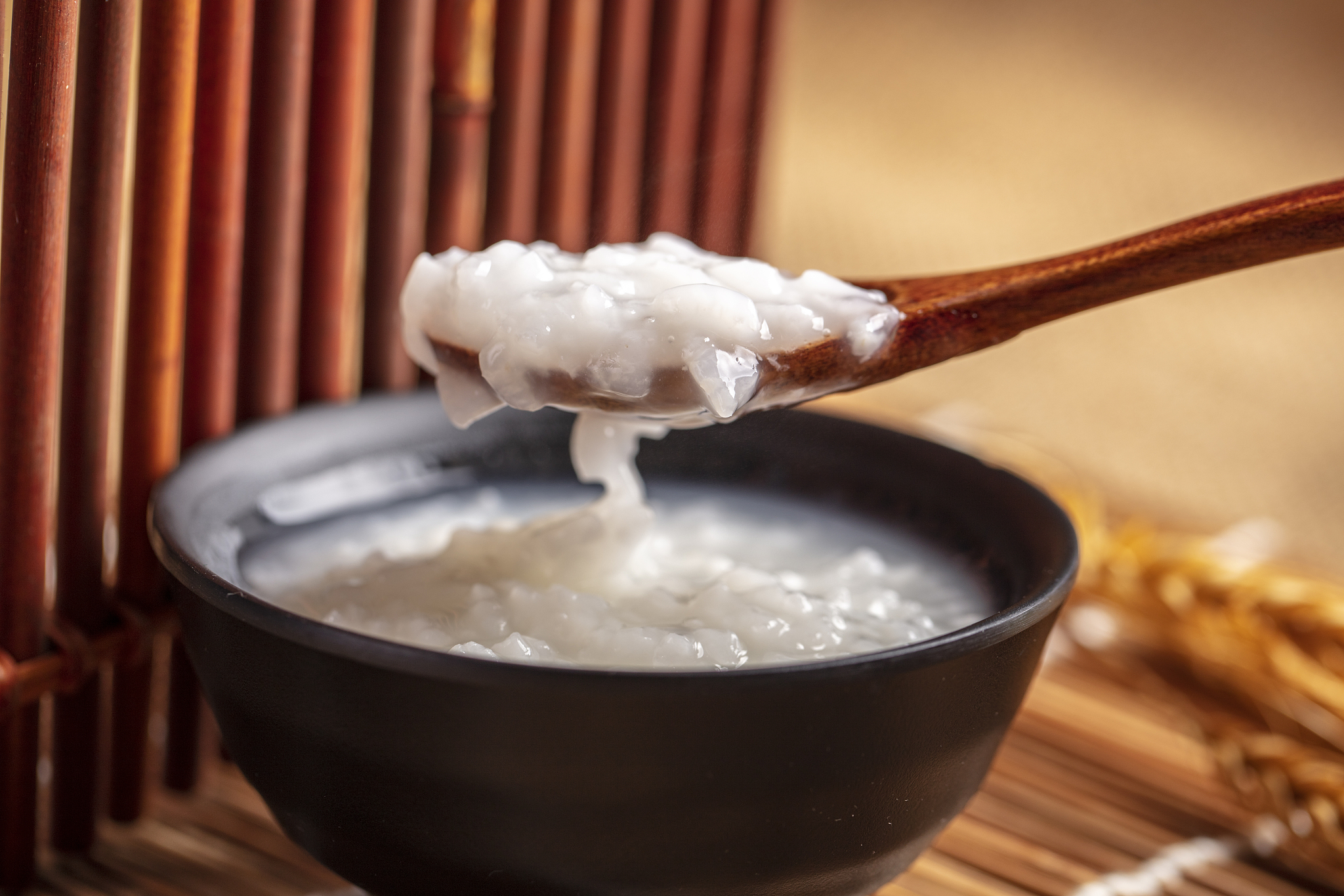 粳米汤保胃气,所以有补中益气之功;粳米汤存津液
