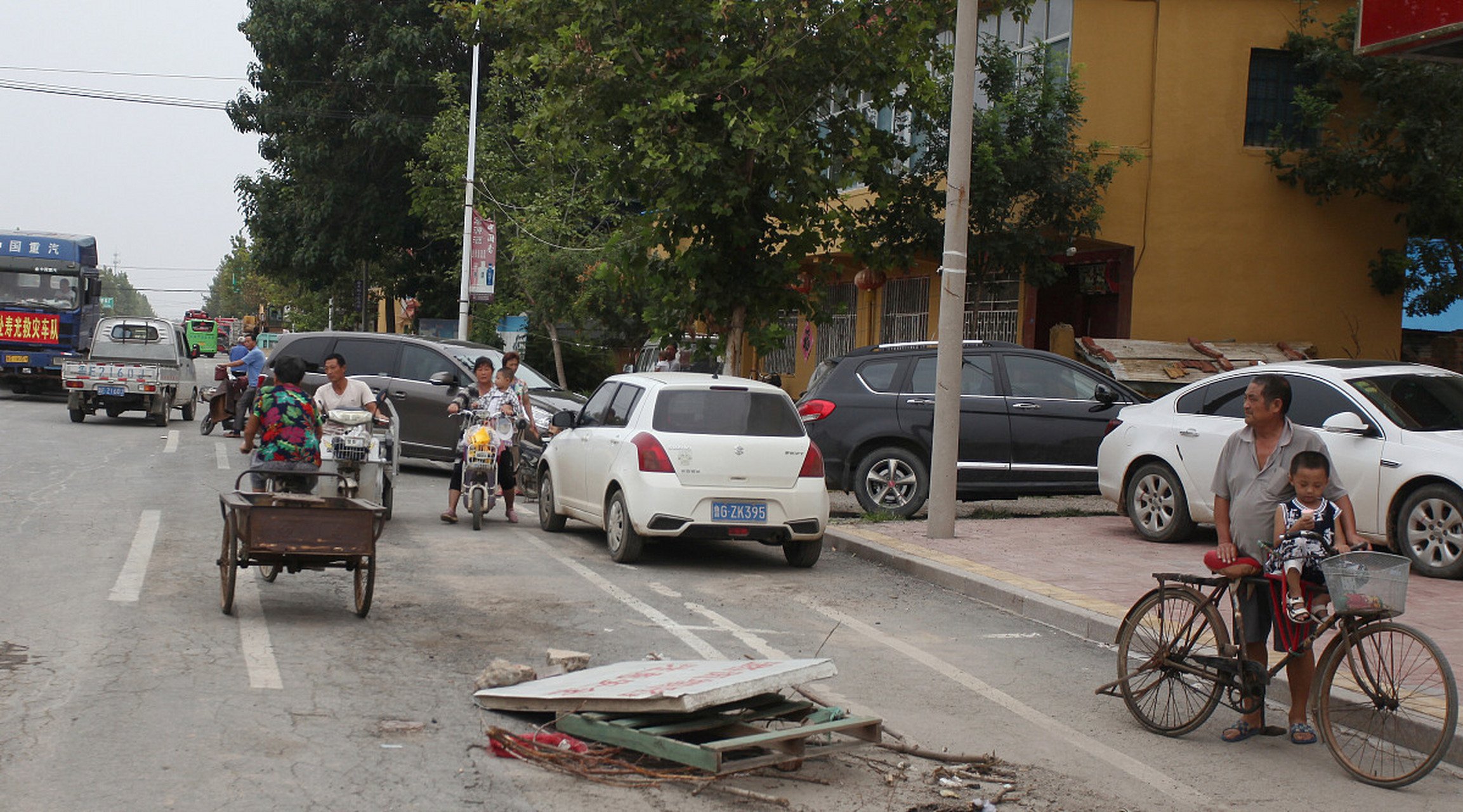 2024年6月6日晚,江西省抚州市东乡区发生一起交通事故,一名孕妇被撞