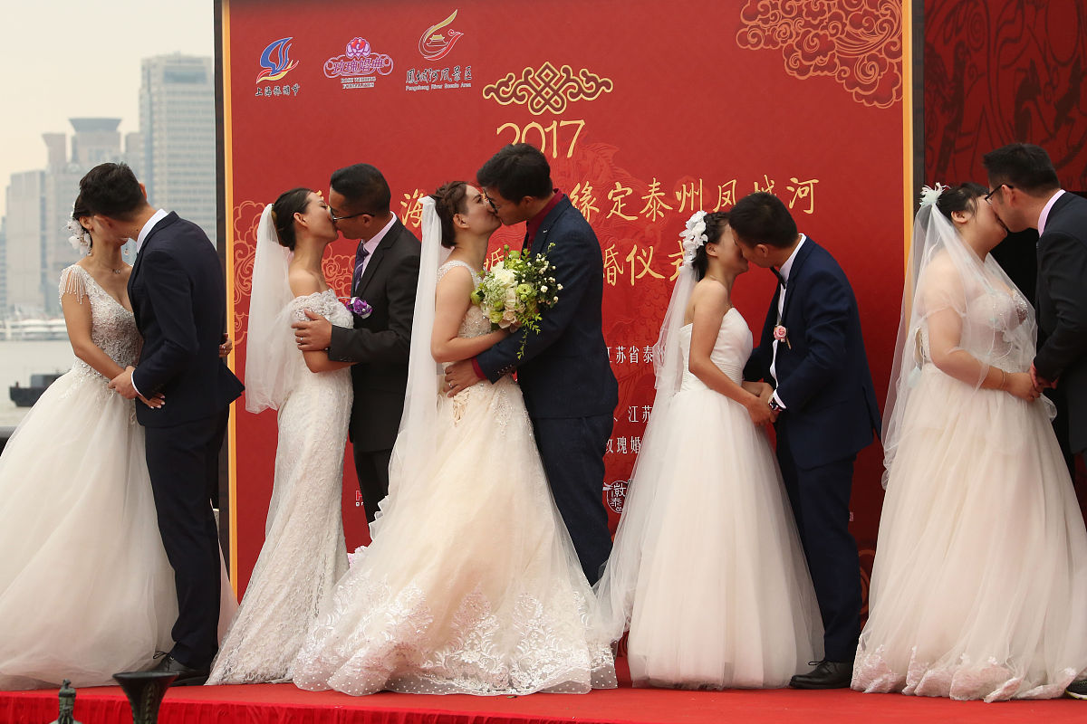 在女儿的婚礼盛典上,不善言辞的我们想说的其实只有四句话