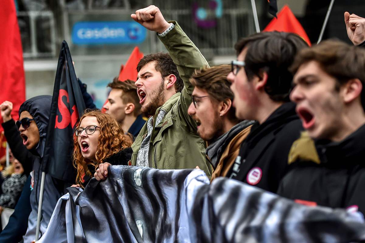 德国《明镜周刊》就乌克兰难民工作状况提出一个问题:为什么66%的