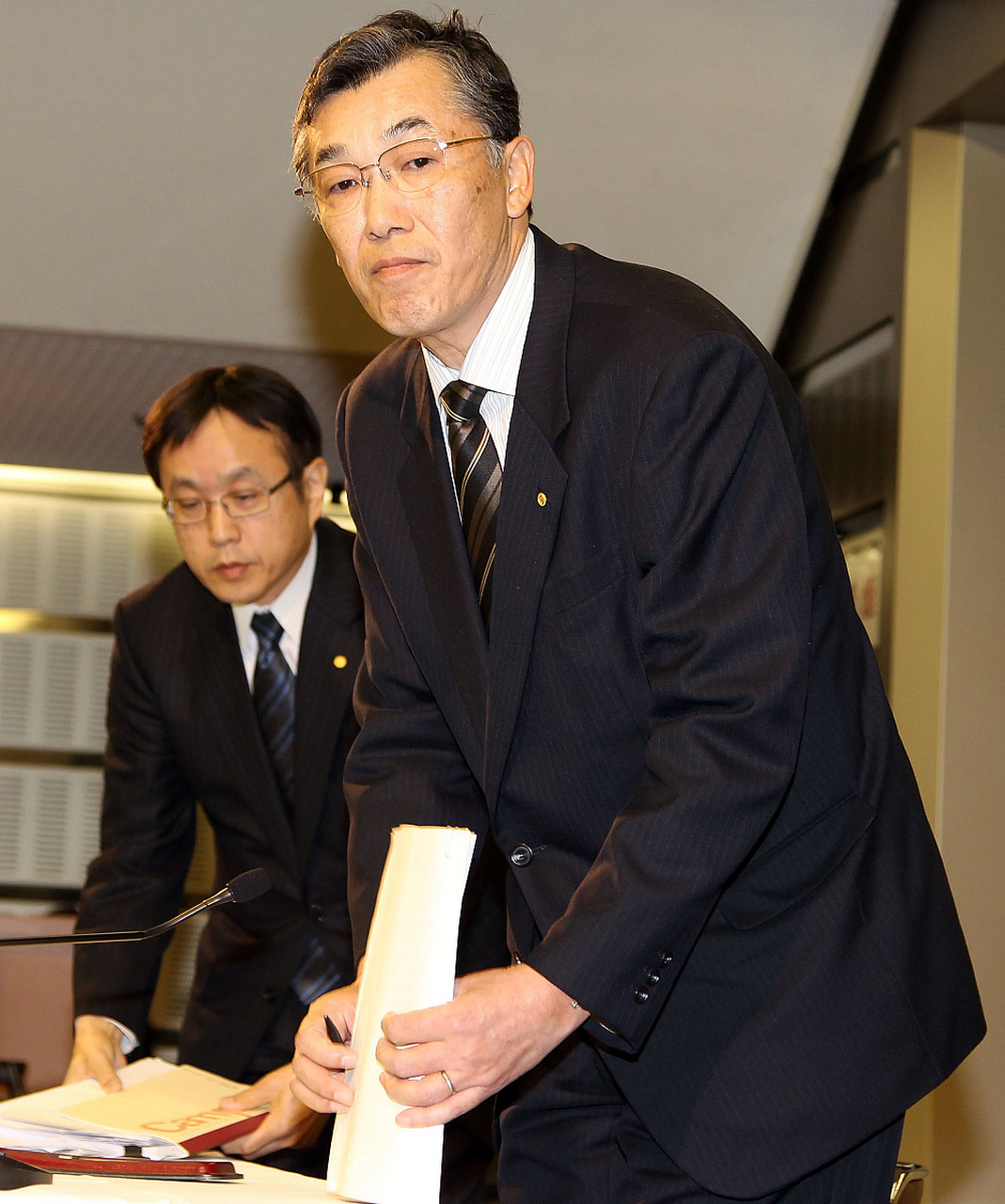 婚外情丑闻,日本一政府高管被迫辞职,据悉这名政府高管名为山本一太