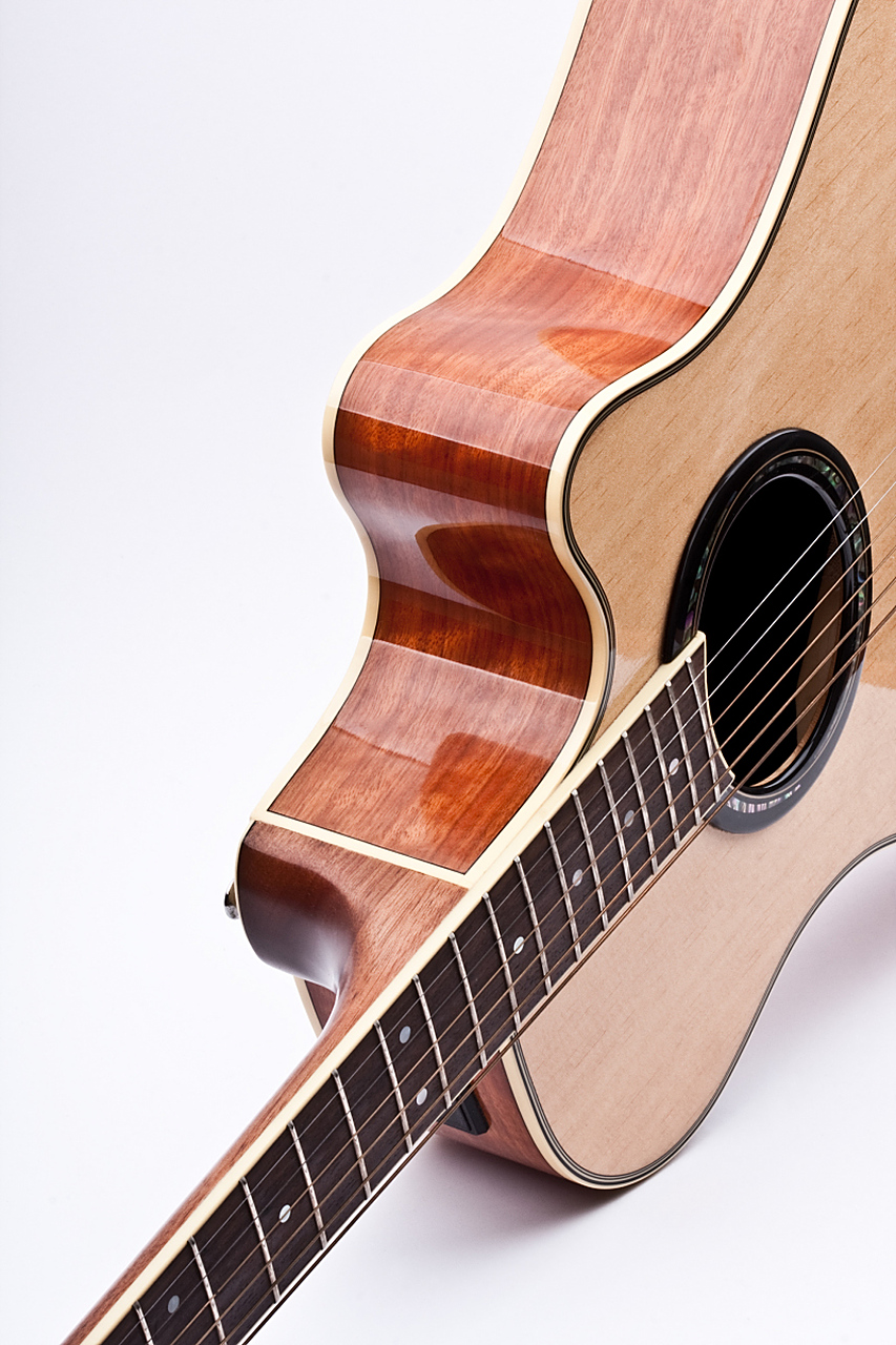 吉普森吉他公司(英文名:gibson guitar corporation,gibson),是一家