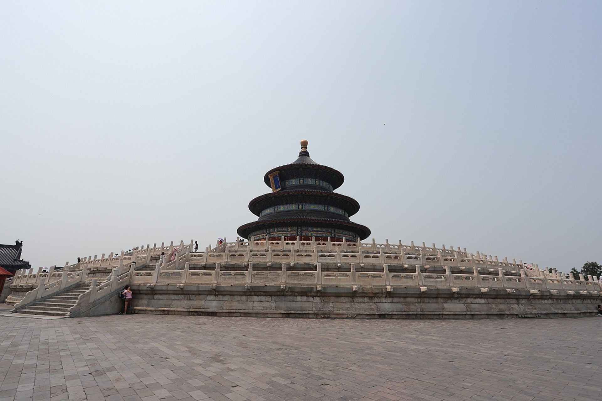 没有对比就没有伤害    北京七大景点门票共计245元: ①故宫,60元 ②