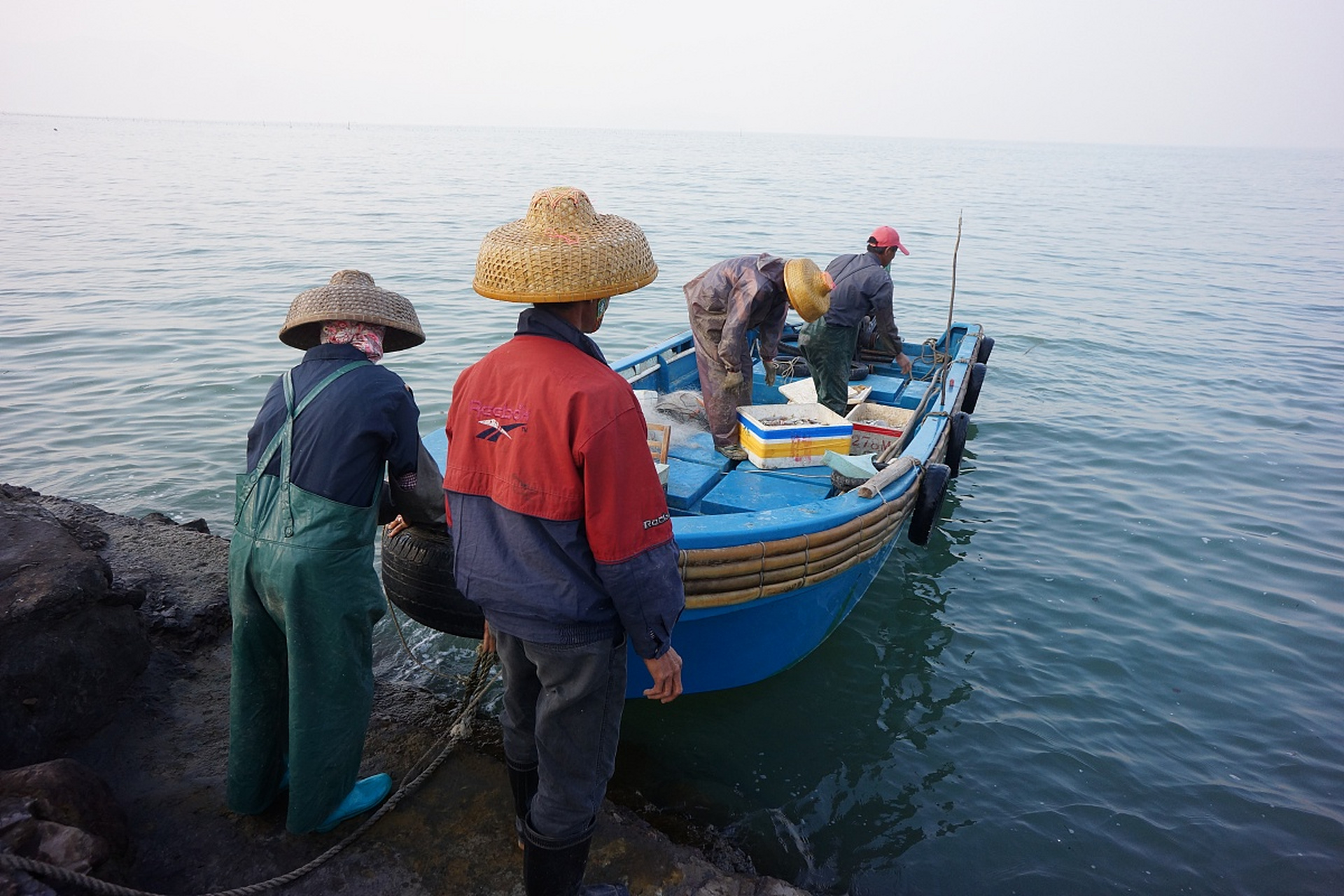 渔夫出海前 before the fisherman sets sail 并不知道鱼在哪里 i don
