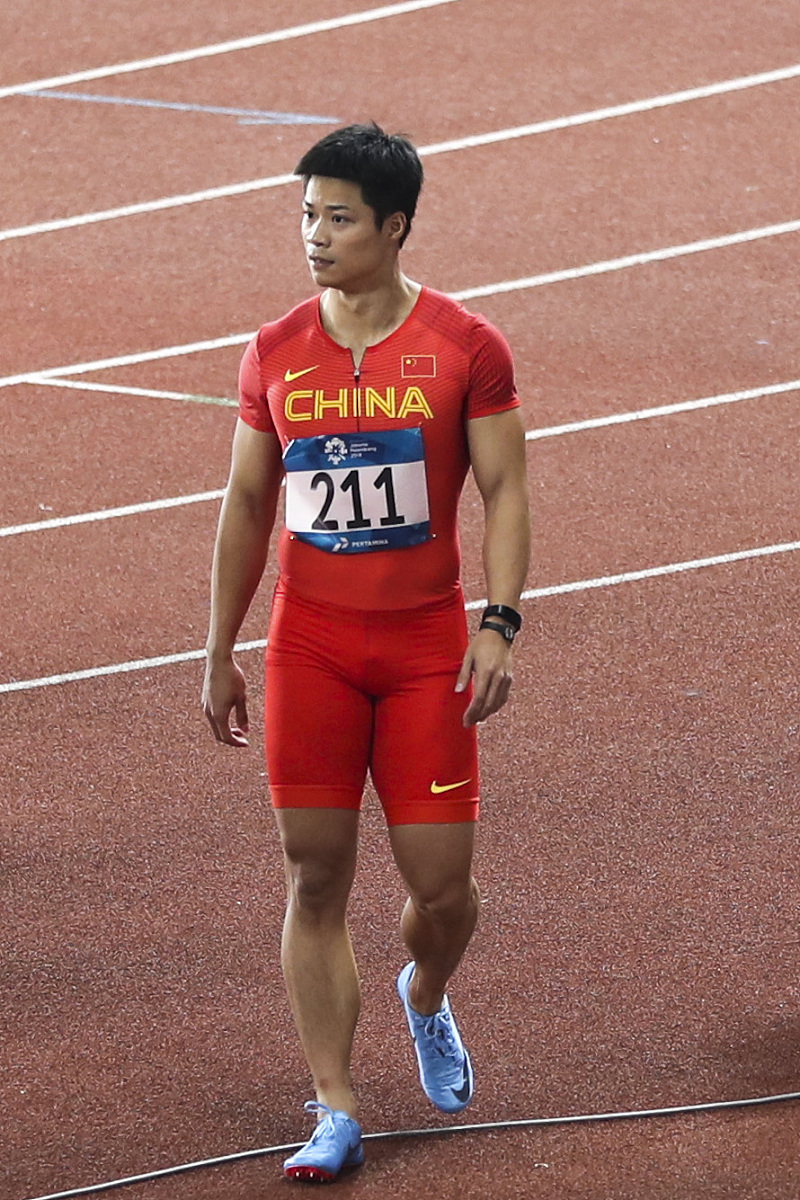 2021年8月1日,苏炳添在东京奥运会男子100米半决赛中跑出9秒83,不仅