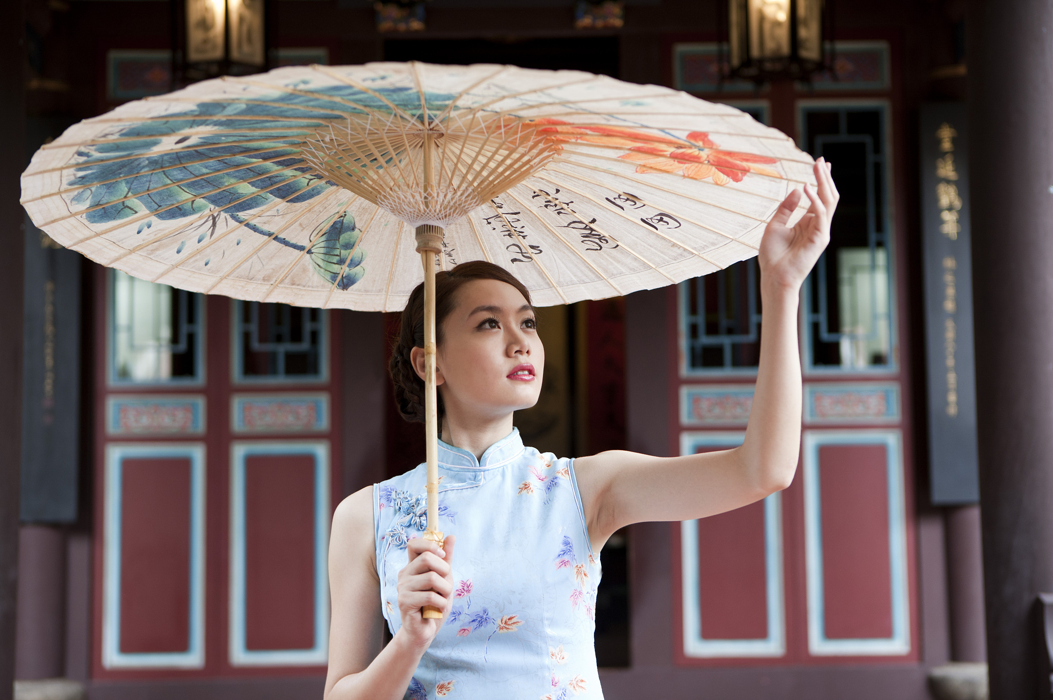 油纸伞拍照姿势图片水墨画伞的画法图片西湖拍照搭配伞女生手动作西湖