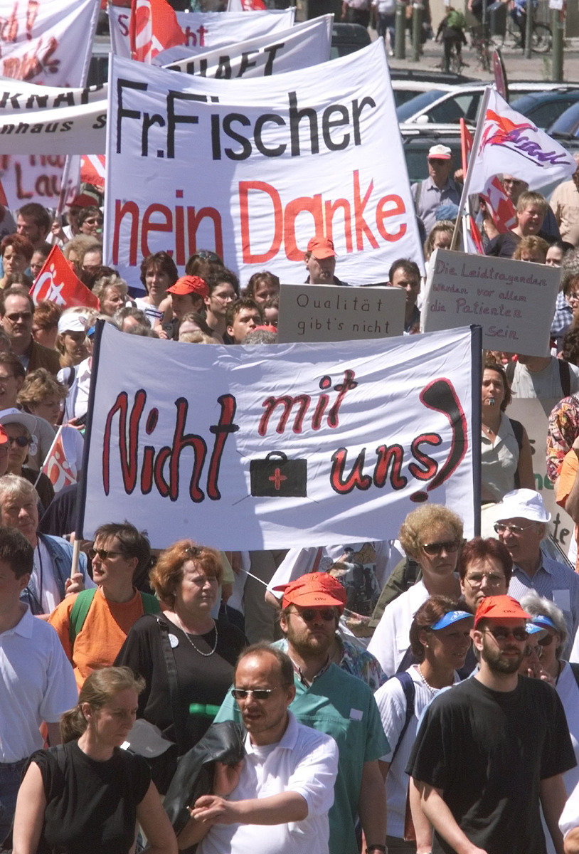 1886年5月1日,芝加哥的20多万工人为争取实行八小时工作制