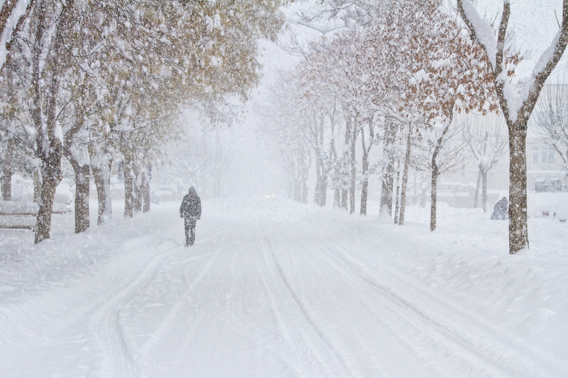 大雪纷飞伤感图片图片