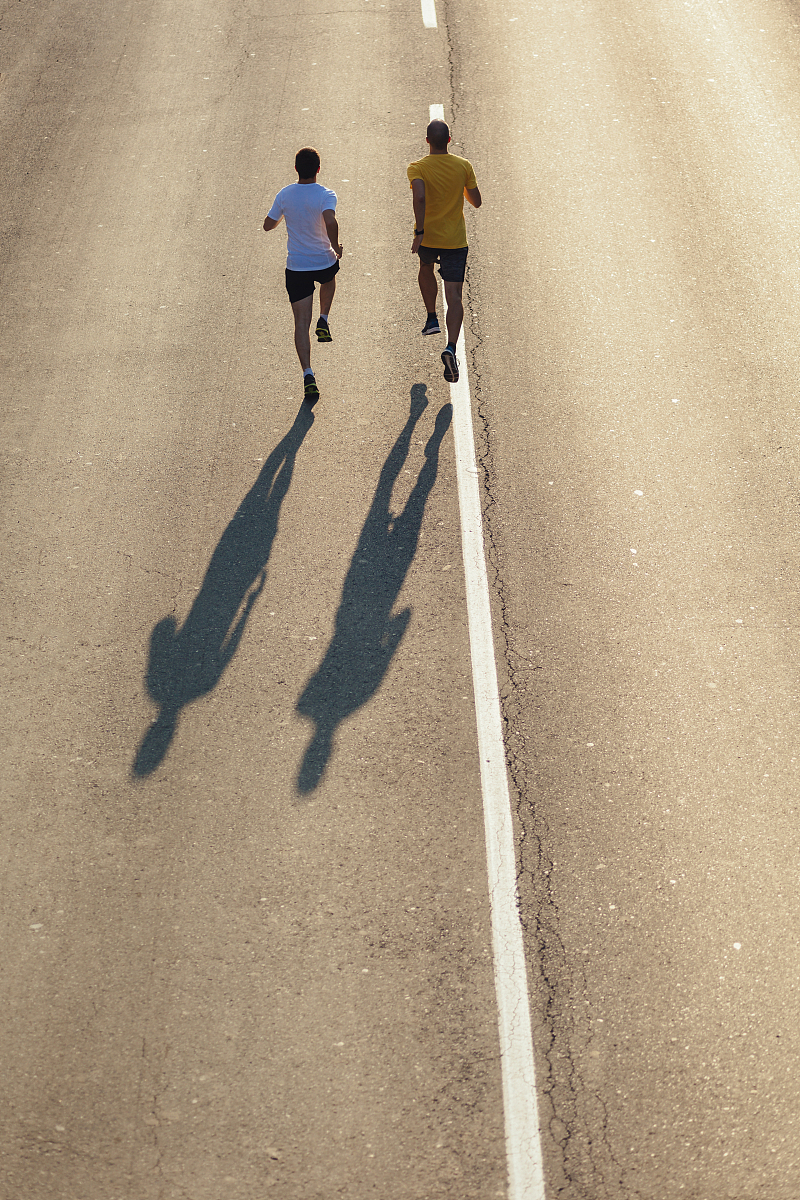 人生路上,别只顾着急匆匆地赶路,慢慢来,欣赏