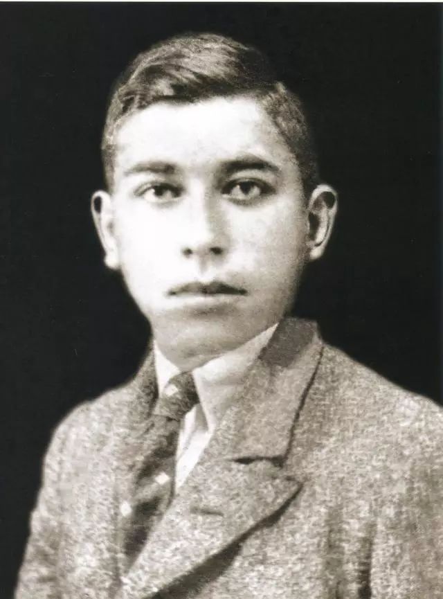 中国学生对汉斯·米勒说:如果你想参加反法西斯战争,就去中国吧