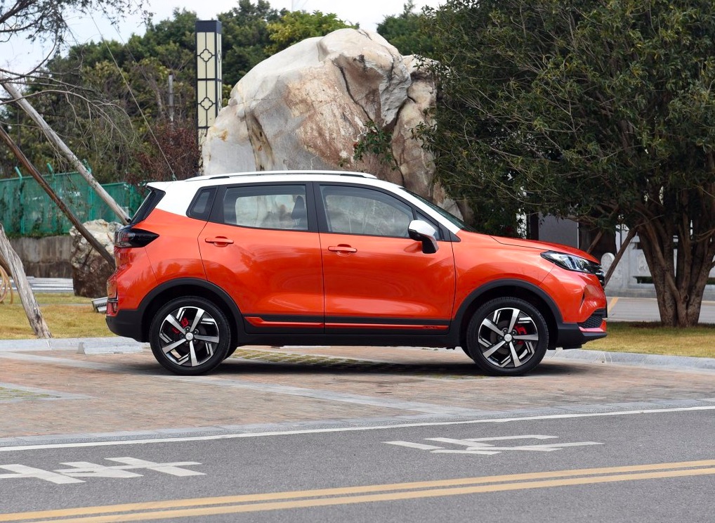 长安cs15 2019款 1.5l 自动旗舰型