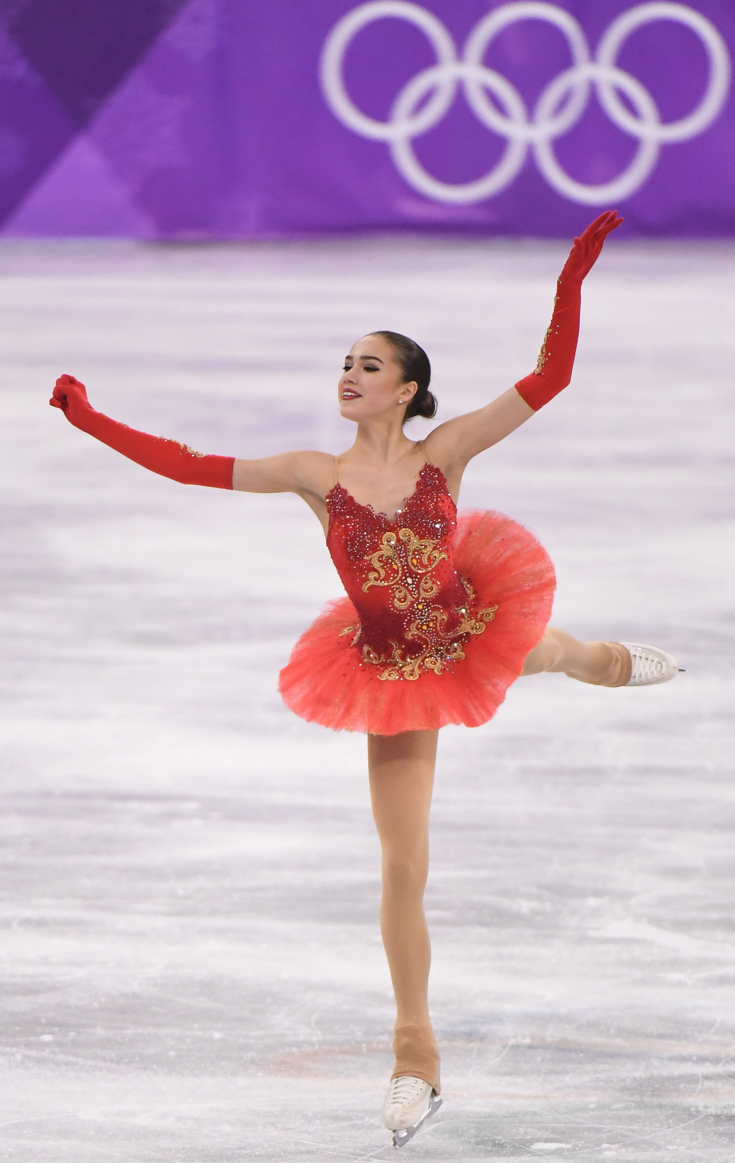 (冬奥会)(5)花样滑冰——女子单人滑:俄奥运选手扎吉托娃夺冠