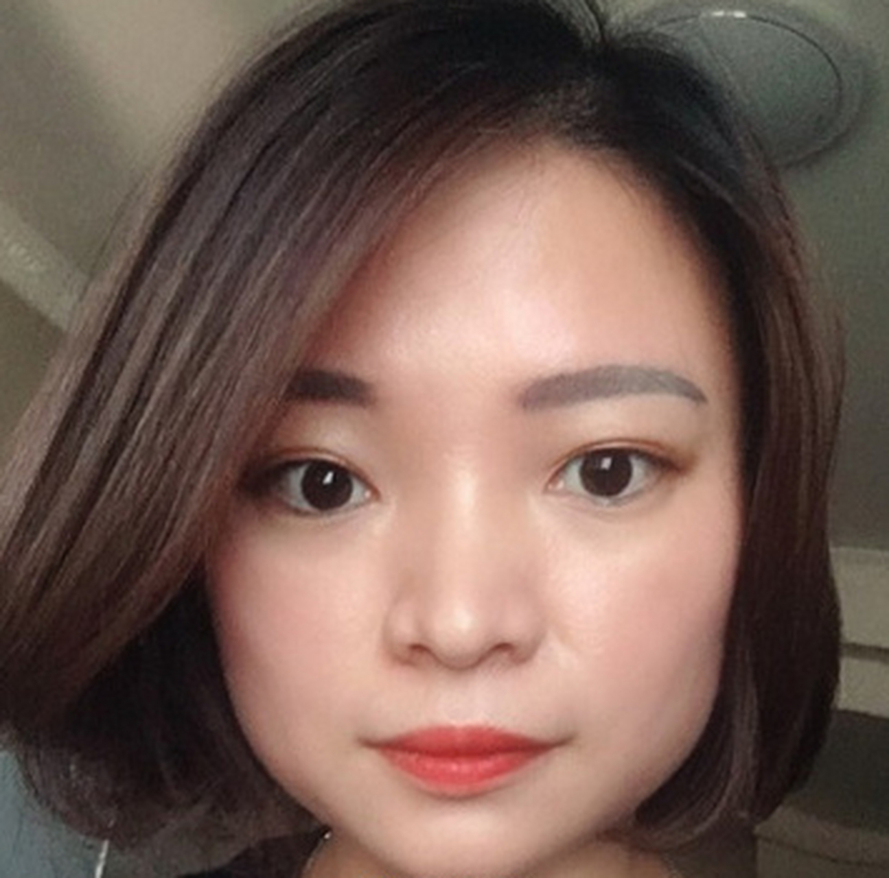 这种面相腮骨叫炸腮,也是古代文人所说的反骨,有反骨之人,不可与之交