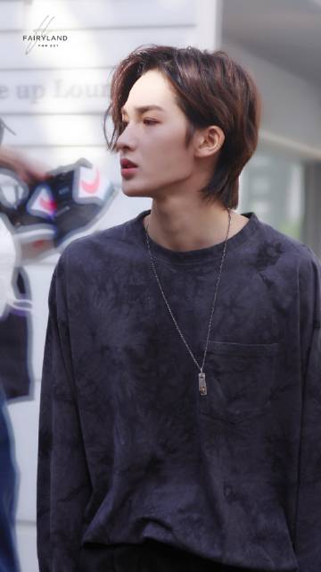 朱正廷英伦风,英伦小王子