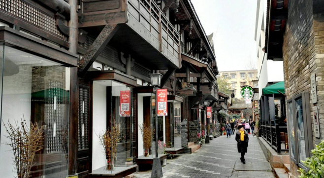 宽窄巷子:一个游客虽然很多,但不觉着喧嚣浮躁的地方