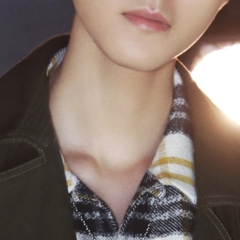 王俊凯精美锁骨大赏 美丽蜿蜒惹人爱