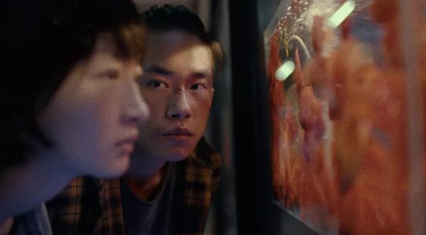 易烊千玺演员之路成功,《少年的你》演技在线,突破自我