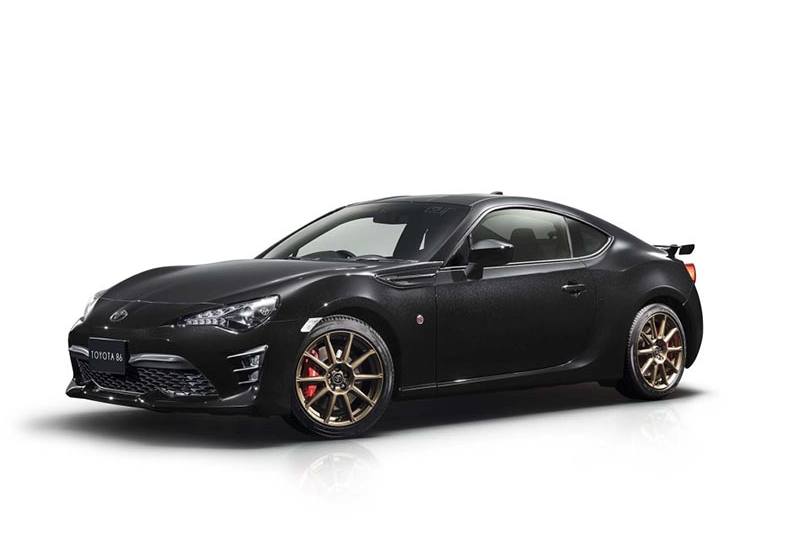 丰田86"黑武士"限量版,约合23.5万元!这才是秋名山的王