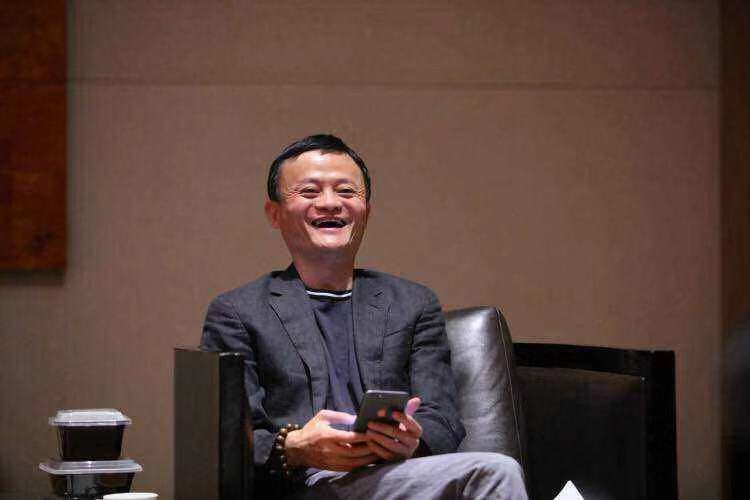 双十一半小时突破571亿,马云笑开了花,网友:跪求让我改个地址