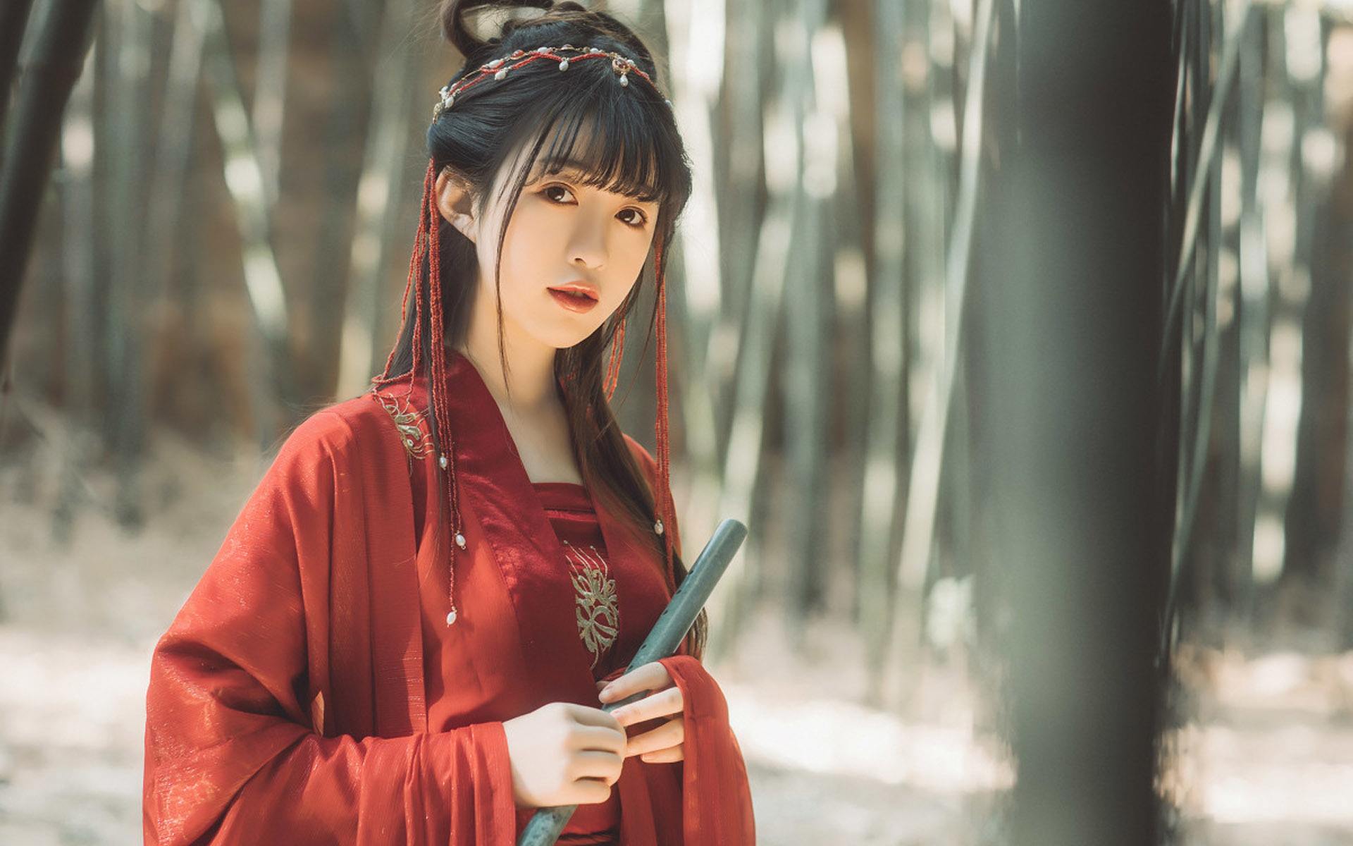 宠文:在她最狼狈的时候,他霸气地宣布"这个女人,我要定了!