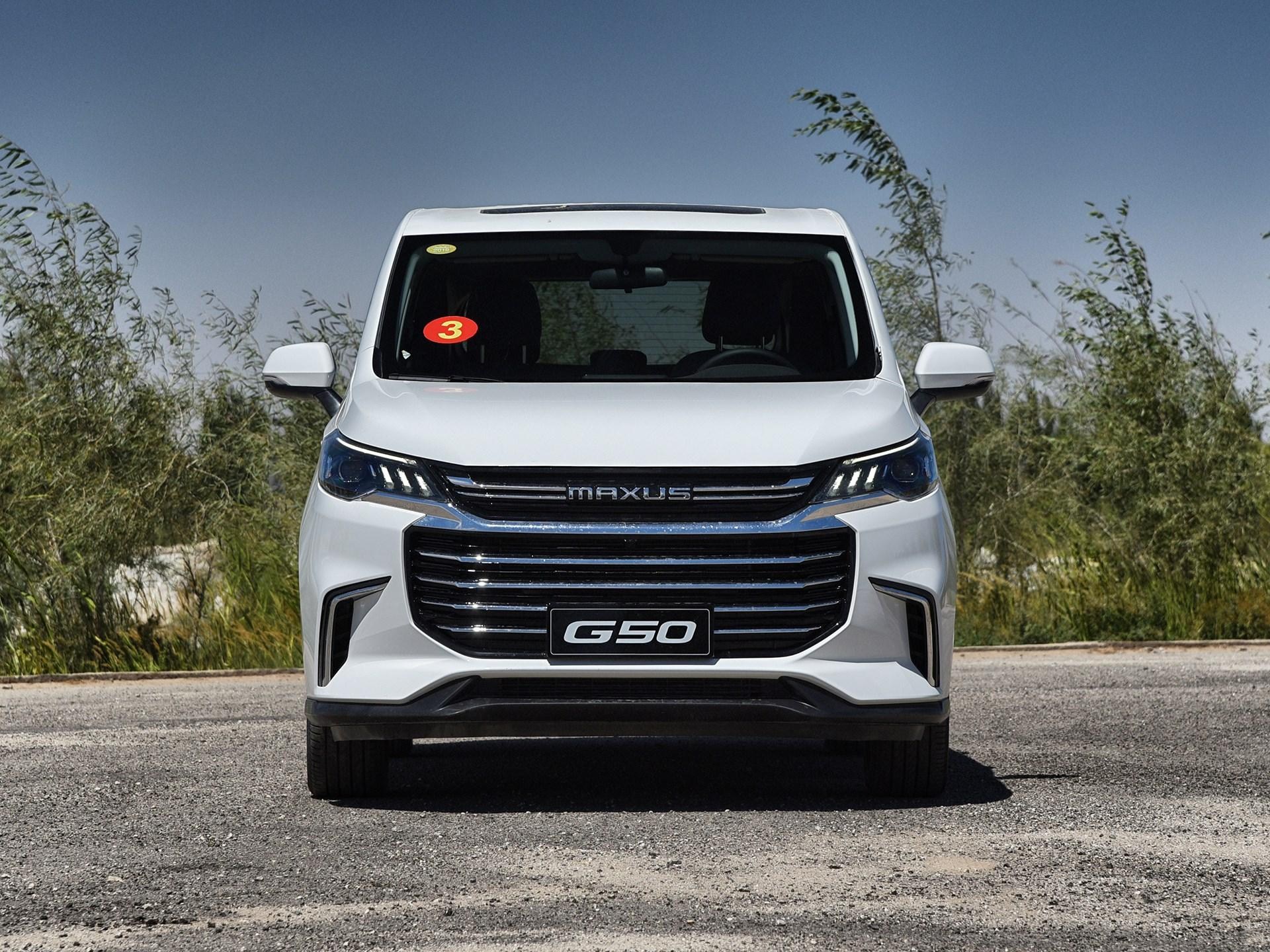 上汽mpv不含糊,车长4.8米,比奥德赛还高,12万开走家用大颜兽