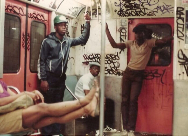 80年代美国地铁竟然这个样?不知道你敢不敢坐