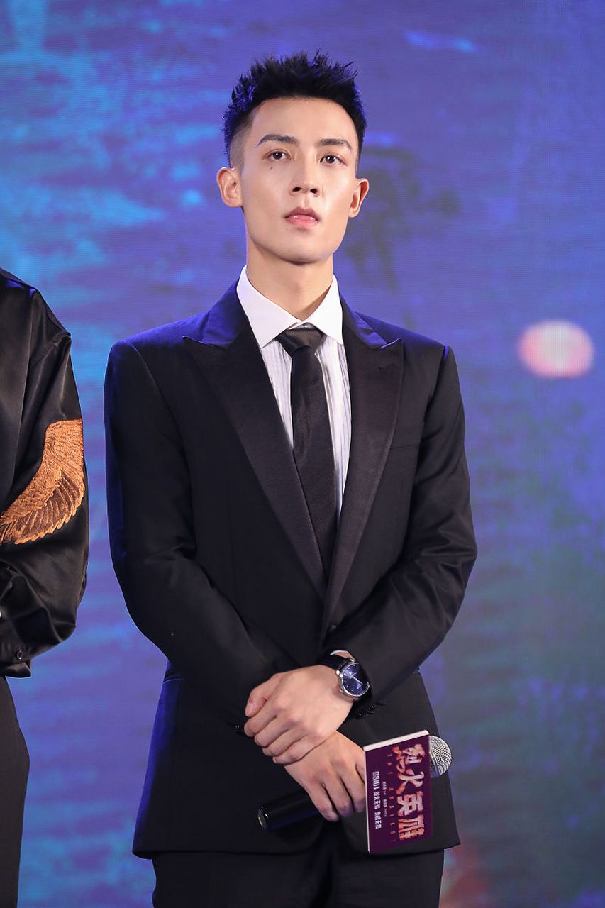 邱礼涛# #电影绝地追击# 《绝地追击》是由知名导演邱礼涛执导,欧豪