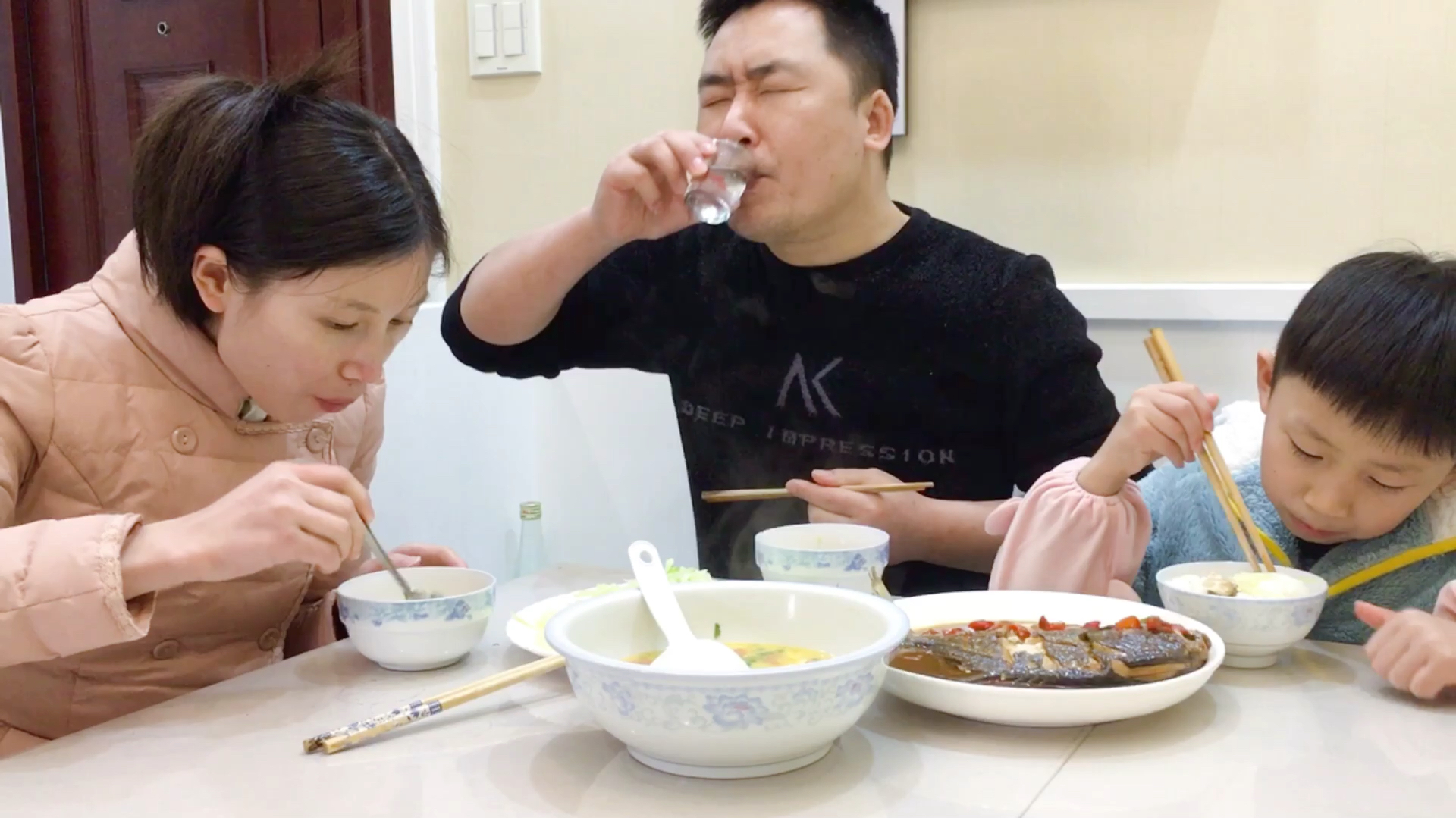鲳鱼怎么做才好吃?原来做法诀窍这么简单,鲜香味美,孩子超爱吃