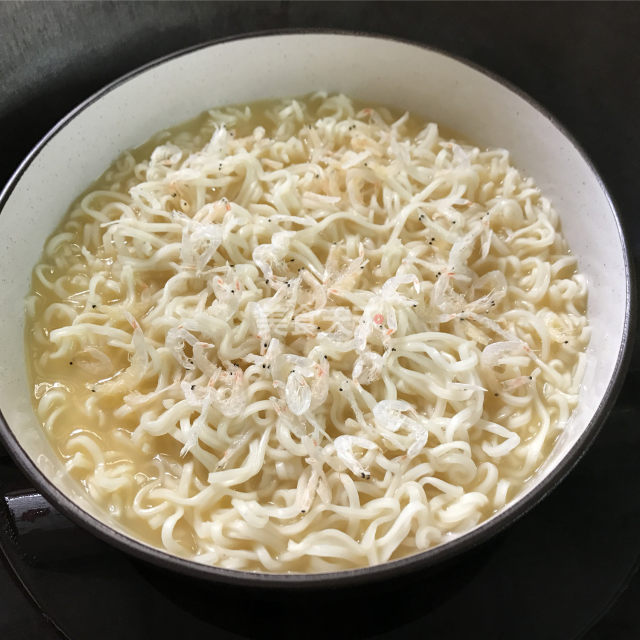 泡面虾皮蛋羹,做法简单,味道鲜美,还能补钙太好吃了