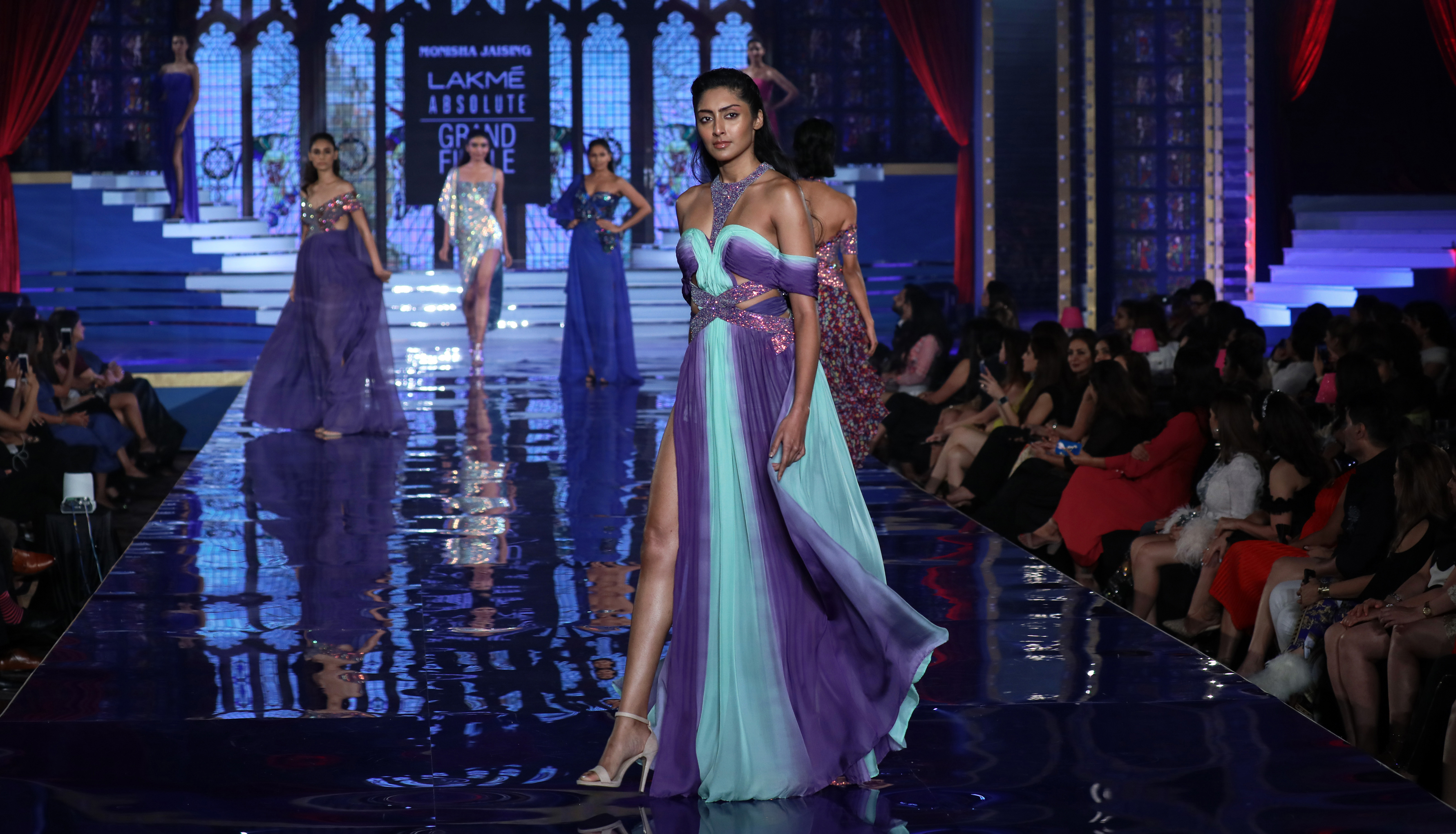 印度拉克美时装周——设计师莫妮莎·贾伊辛作品时装秀(8)