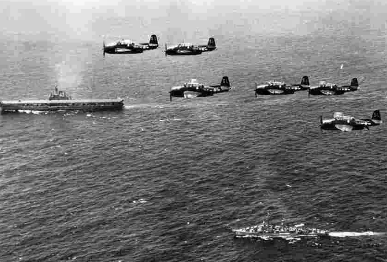 二战时期,美日太平洋"珊瑚海海战,列克星敦航母被迫自沉!