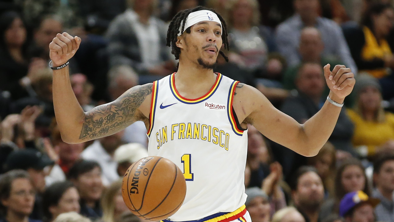 达米恩-李三分7中4砍20分 赛季两战鹈鹕取43分