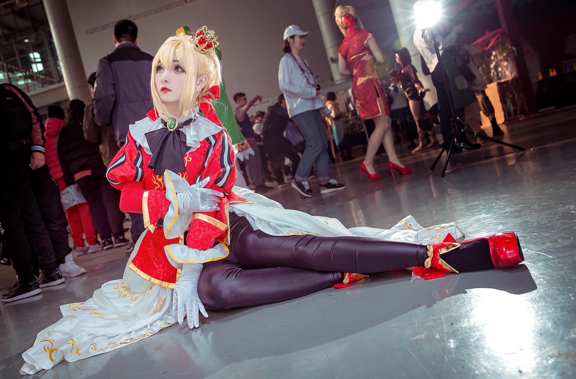 「尼禄·克劳狄乌斯」超美cos,戳进来看看吧