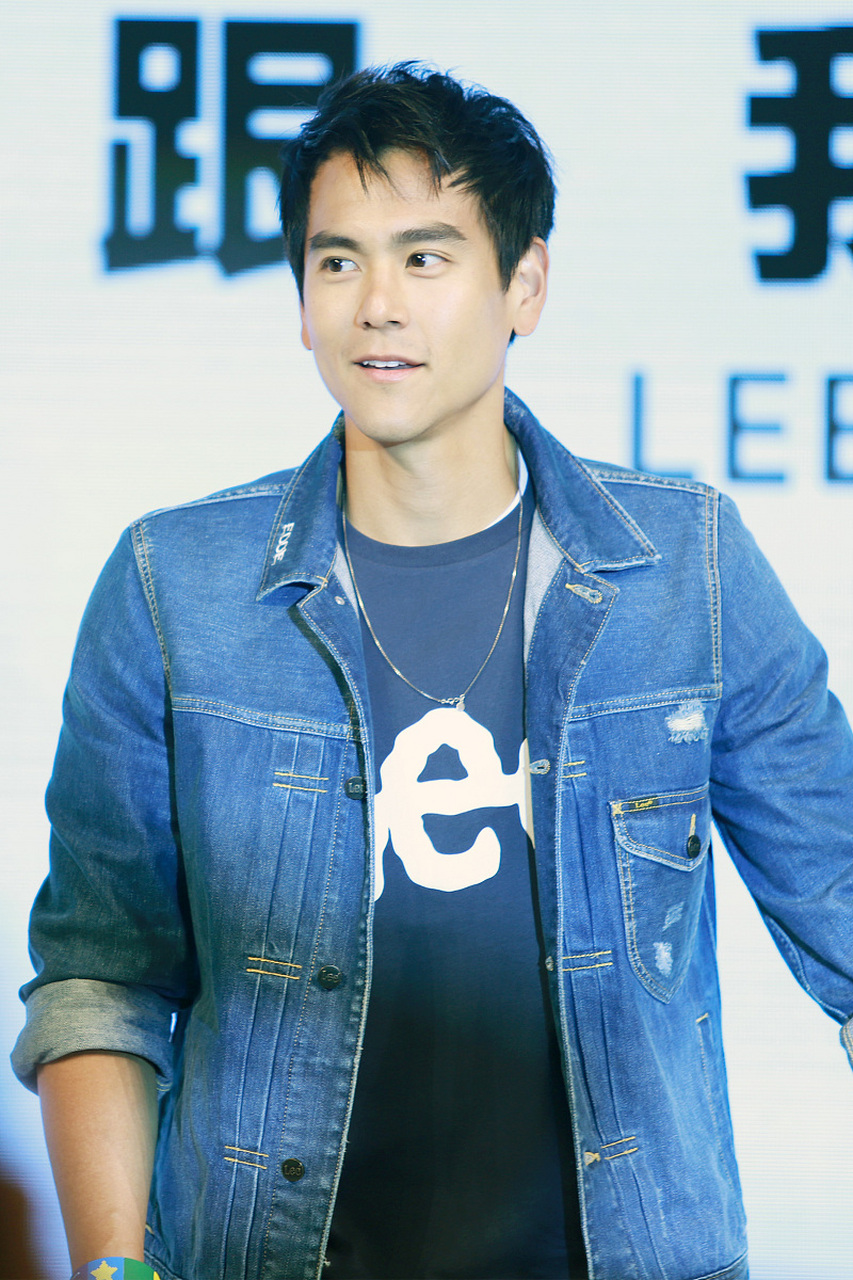 2月25日,男明星彭于晏突然冲上高位热搜!