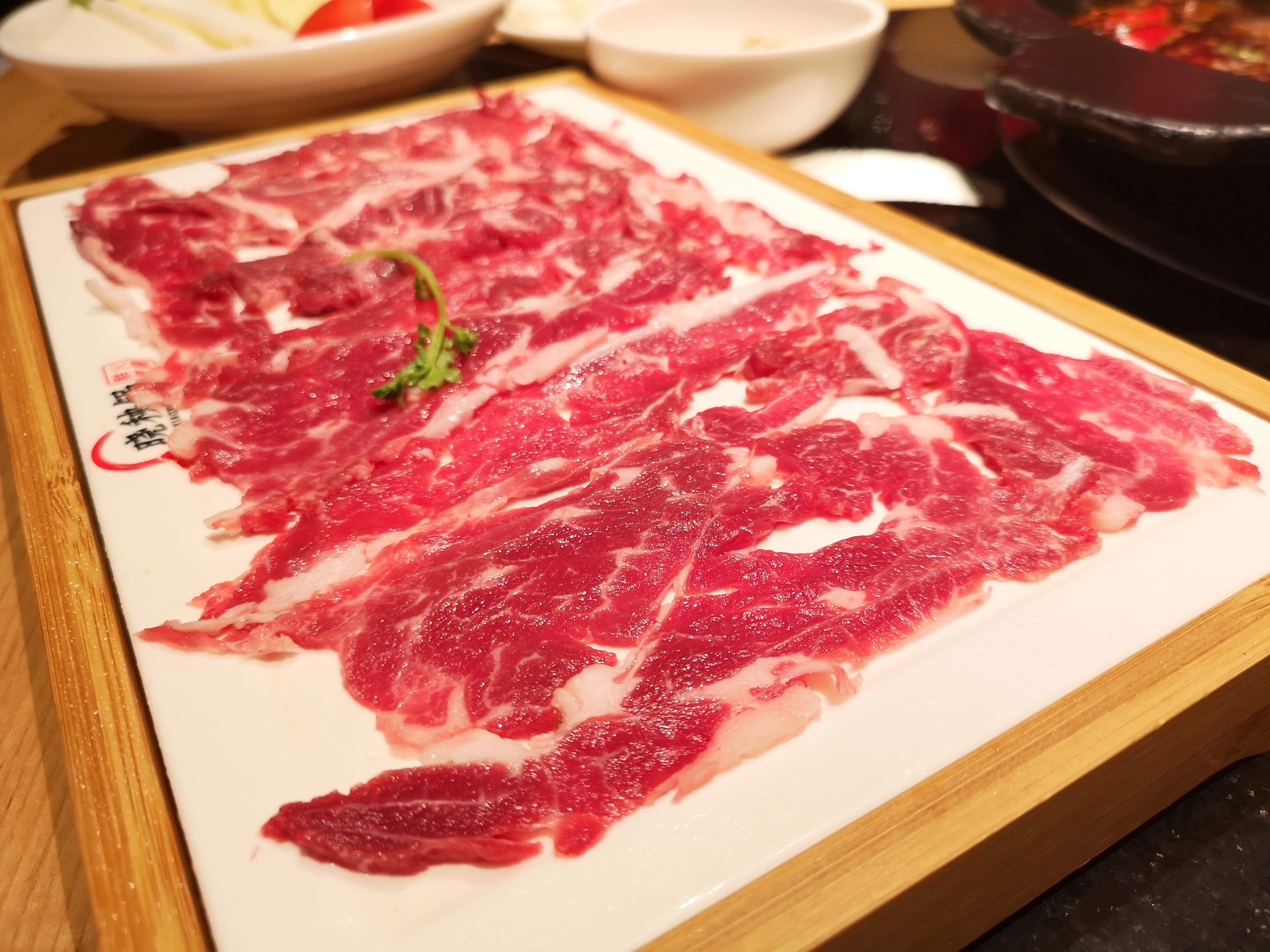 店里的特色,现切牛肉,这个绝对的货真价实,真的是很薄很薄啊~就是一份