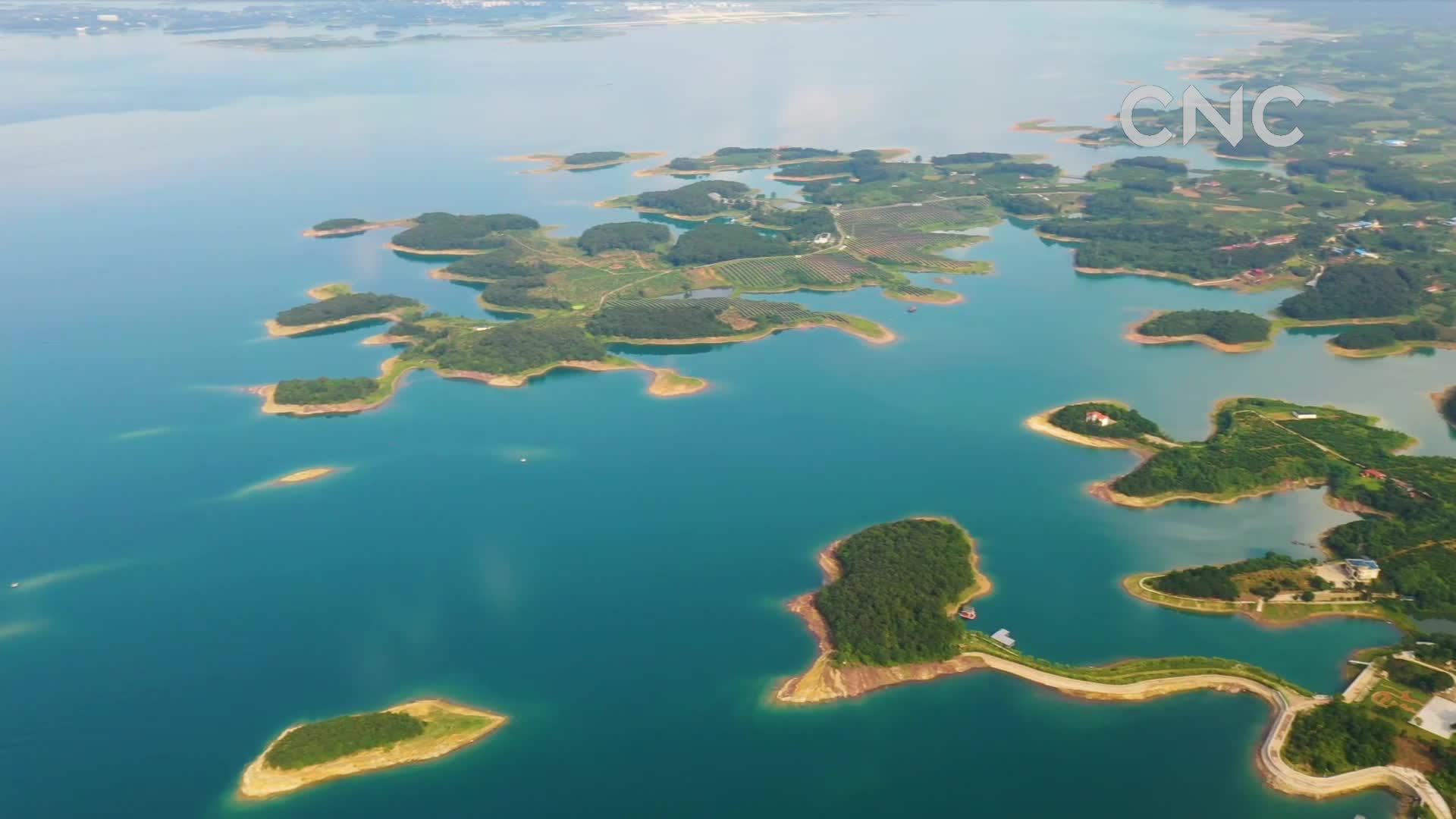 美呆了!鸟瞰湖北漳河"天空之镜"