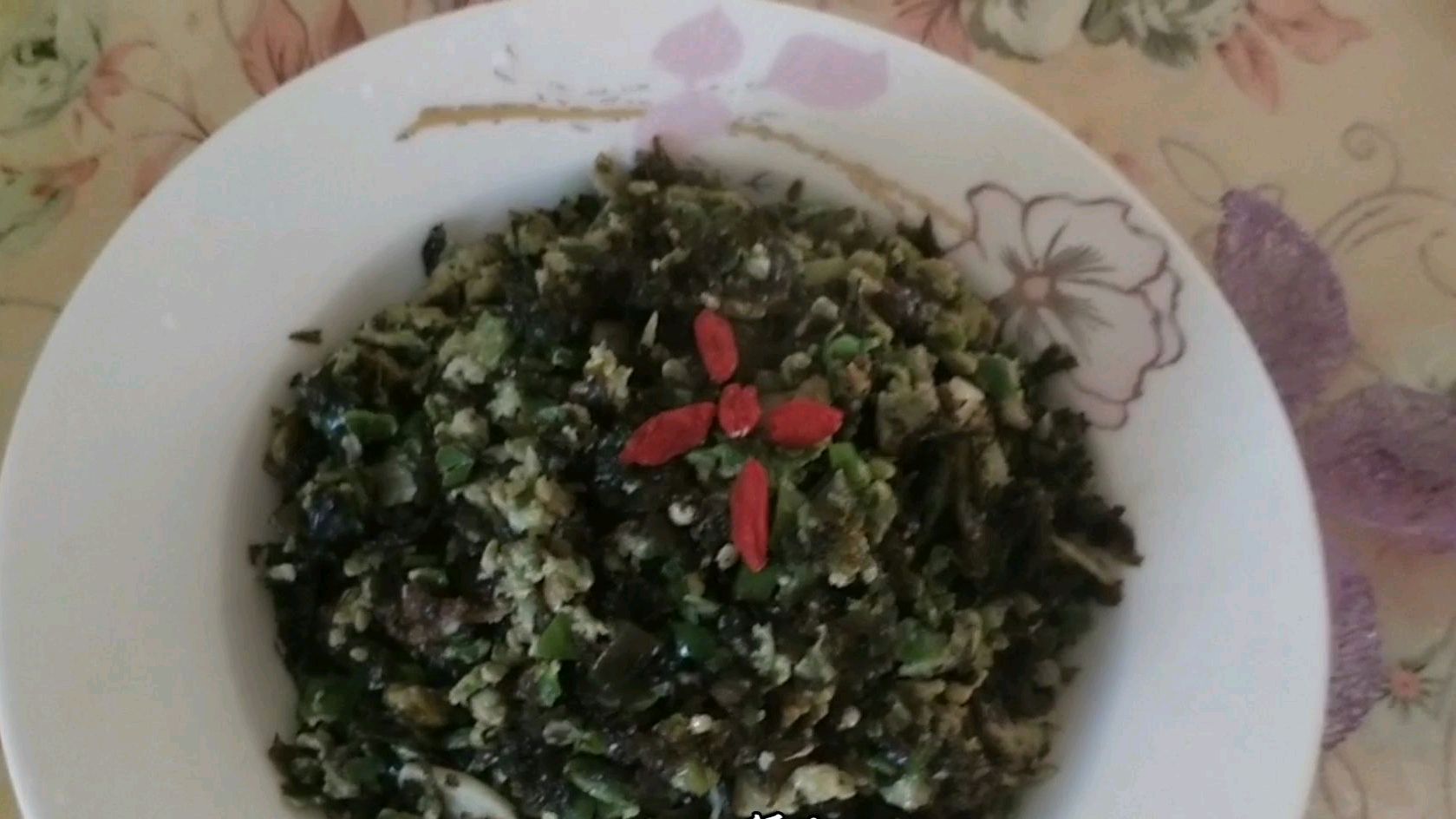 地软炒鸡蛋营养又美味,好吃的停不下筷子