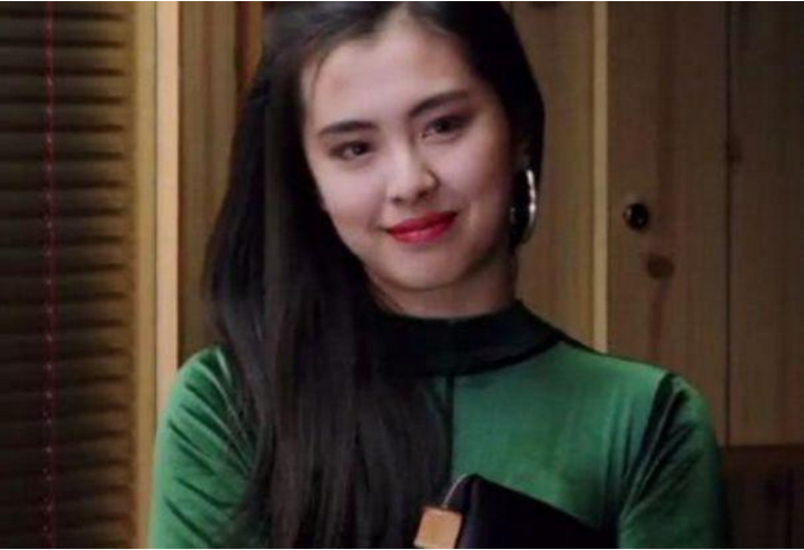 王祖贤年轻时拥有柯基臀,有多迷人?看吴孟达的小舌头就知道了!