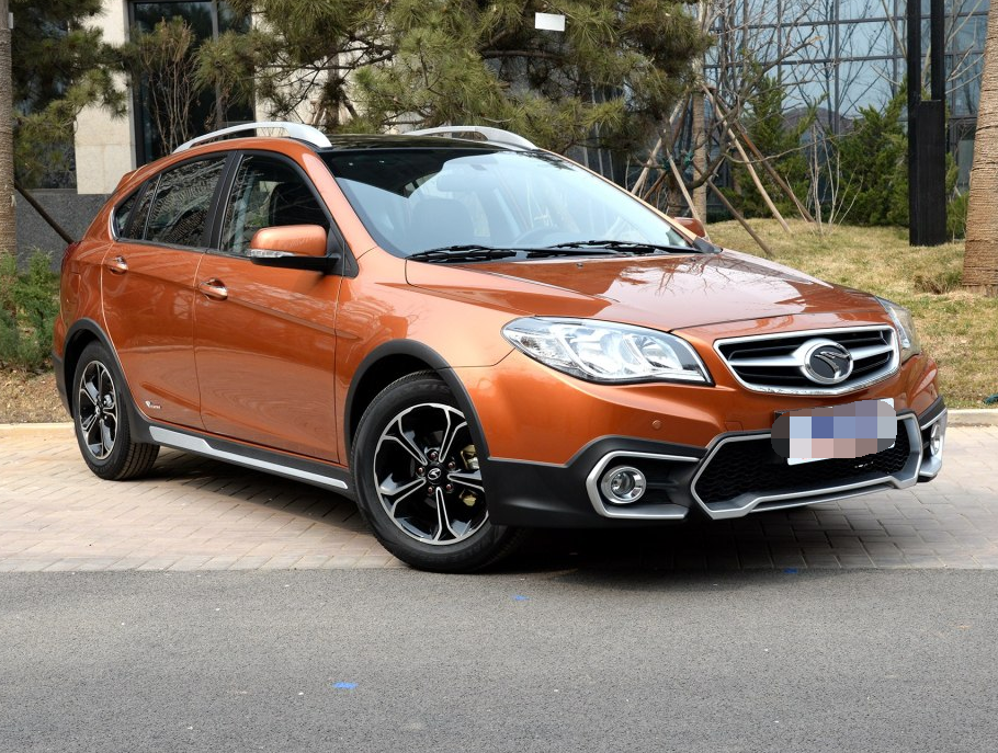 用料厚道,车身硬朗的v6菱仕,可以带给人很好的安全感