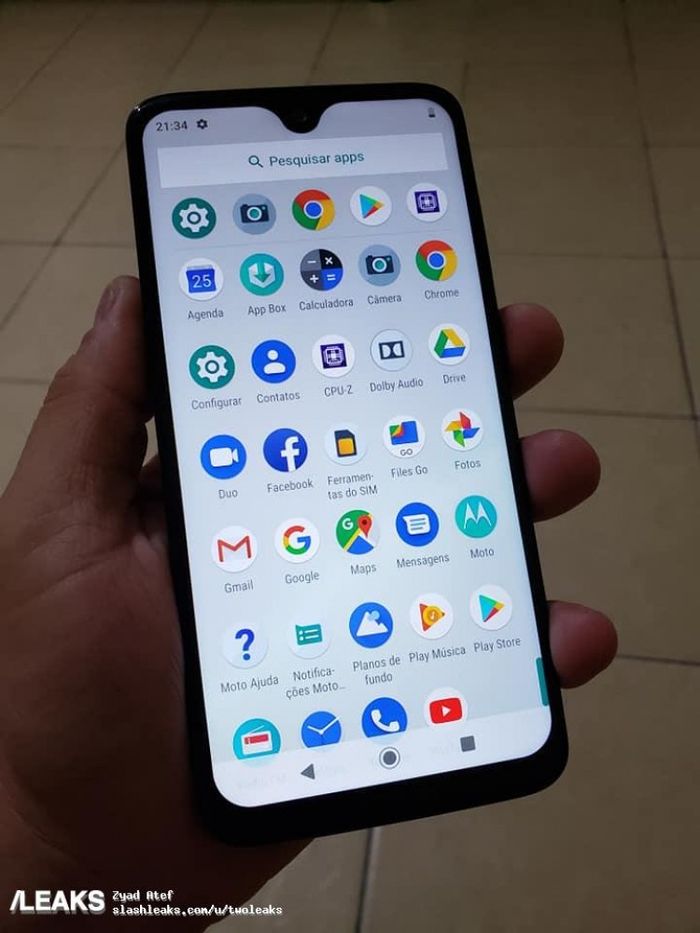 moto g7 plus真机开箱:水滴屏 6.24吋屏 骁龙636