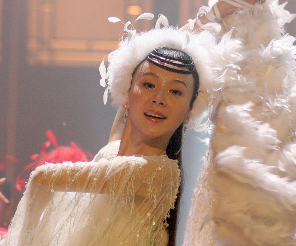 最后,自然也少不了小刘佳饰演的娇俏可爱的宋甜儿.