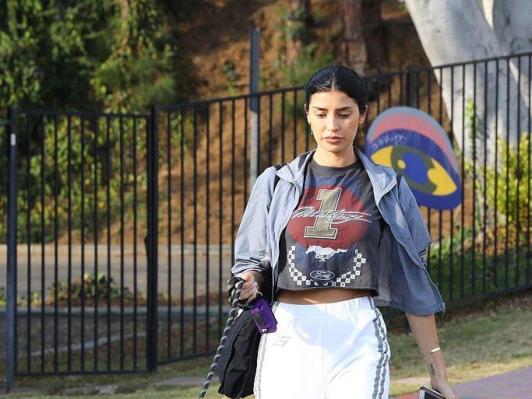 美国比弗里山庄,妮可·威廉姆斯(nicole williams)外出购物.