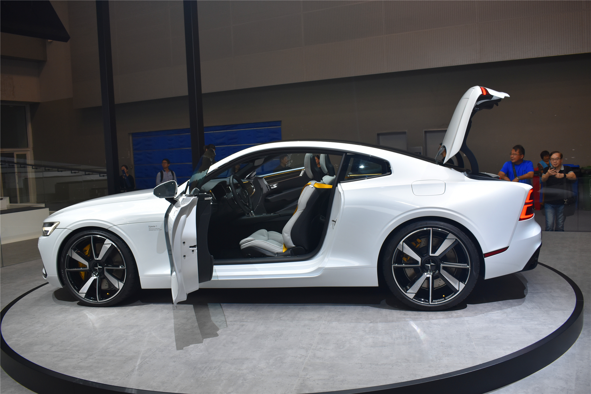 沃尔沃旗下电动双门四座gt轿跑:polestar1,还考虑特斯拉吗?