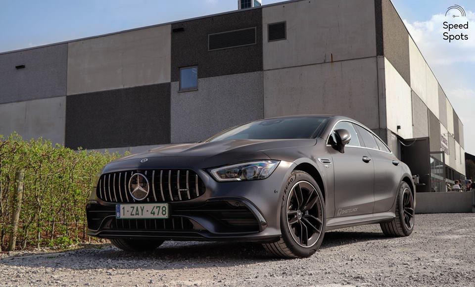 奔驰amg gt43侧面