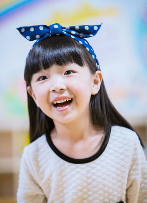 《一年级》萌娃现状:小苹果"撞脸"赵今麦,西蒙子笑起来像官鸿