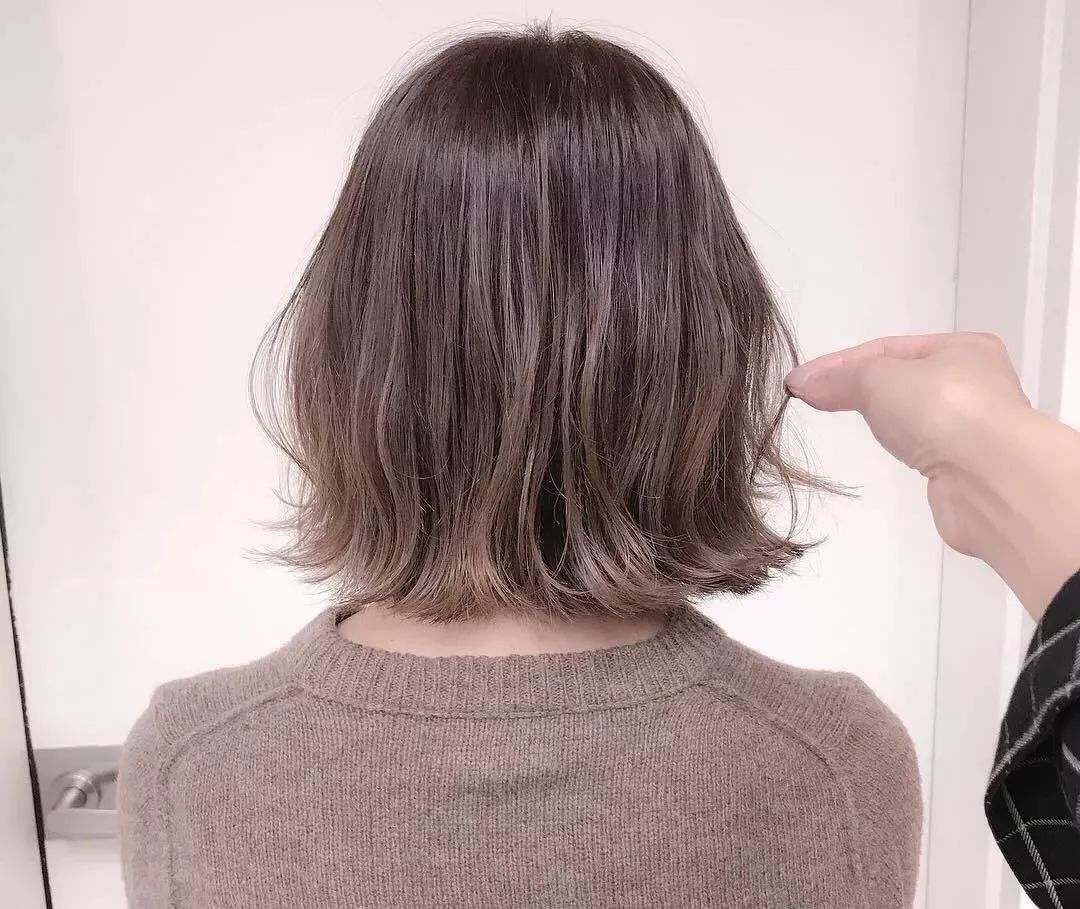 冬日流行"烫翻翘"卷发,尽显你的名媛范!