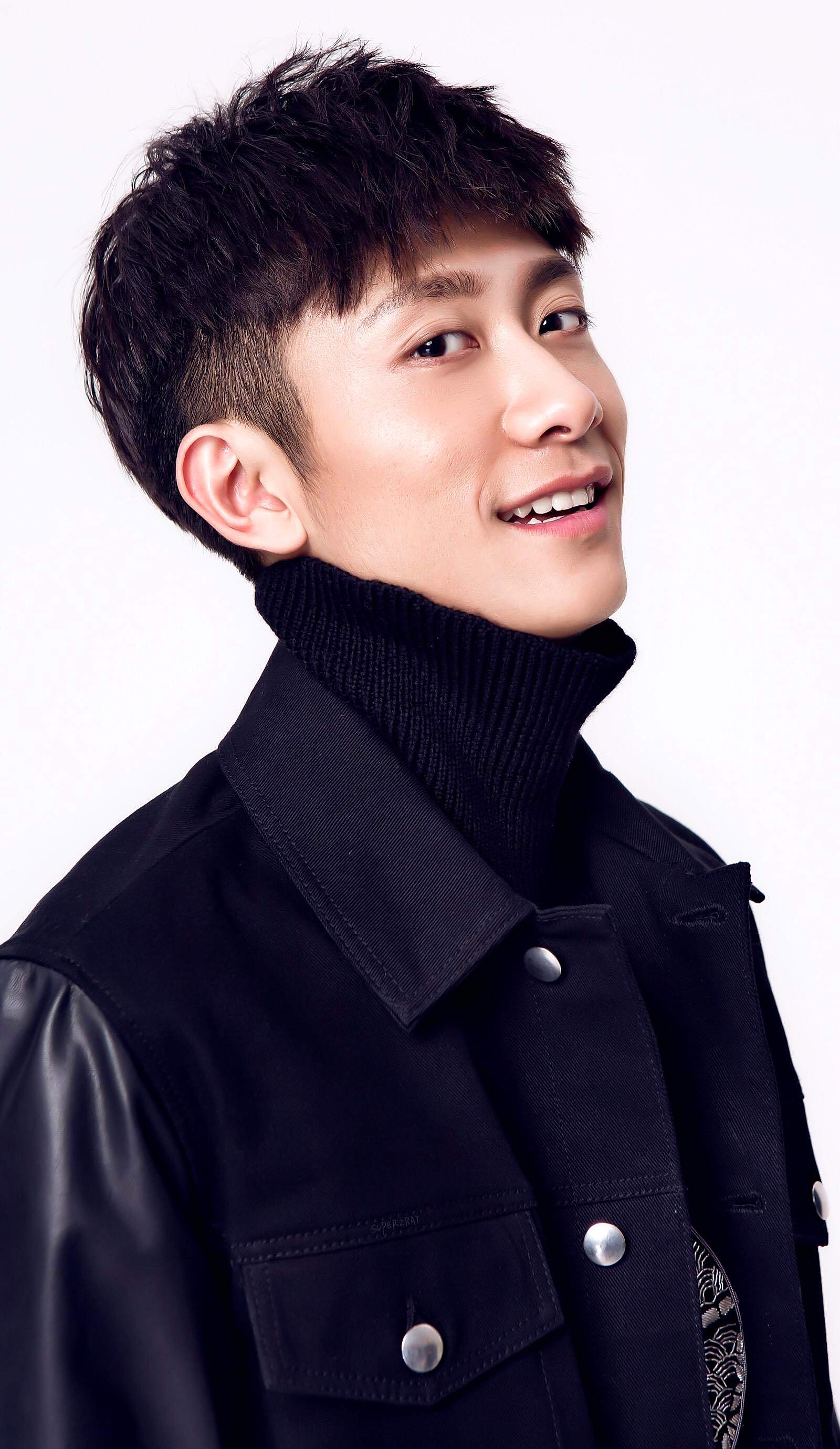 张一山,有气质的青年偶像,网友:会一直支持的