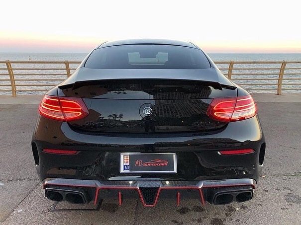 巴博斯爆改奔驰c63,外观十分霸气,内饰却平淡无奇