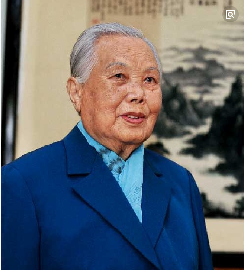 她是开国上将夫人,今年100岁,长子是省长,次子成少将