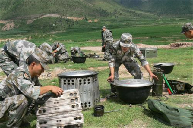 野战部队的士兵为什么会随身携带"安全套"?看完涨见识